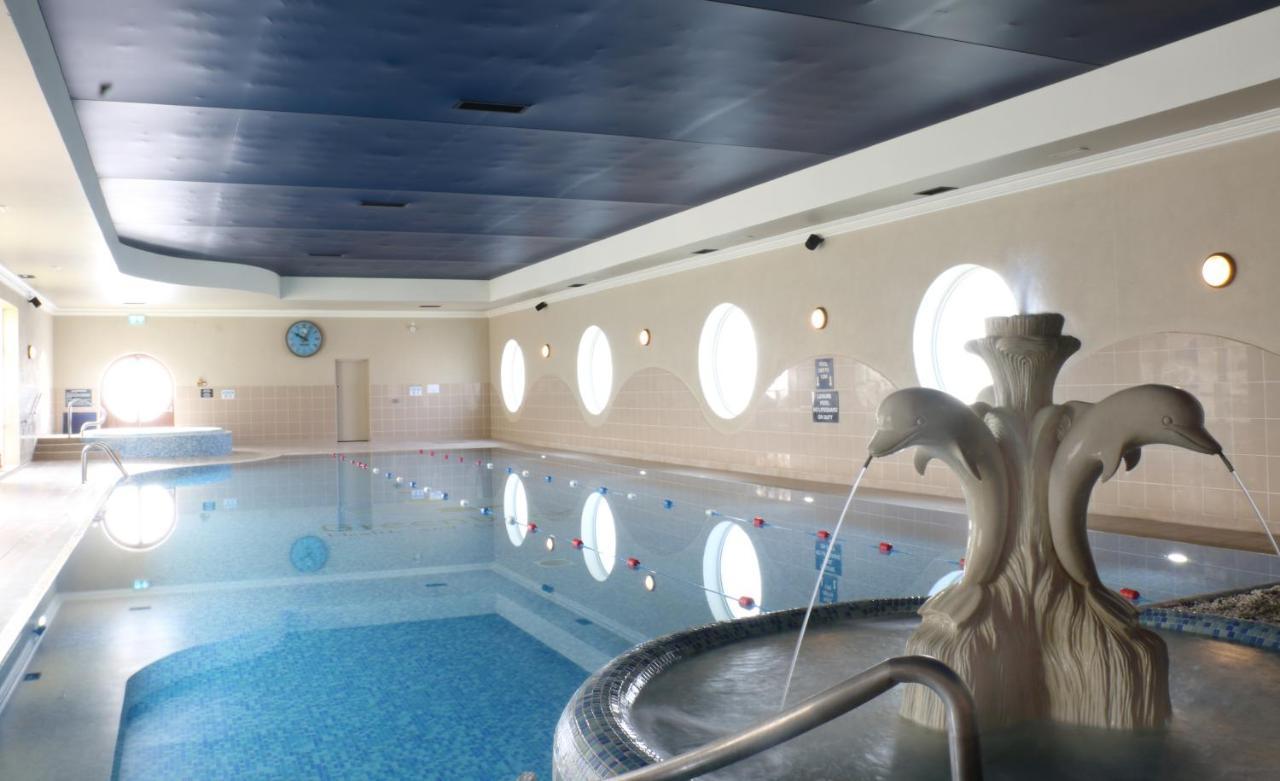 Seven Oaks Hotel Карлоу Екстер'єр фото