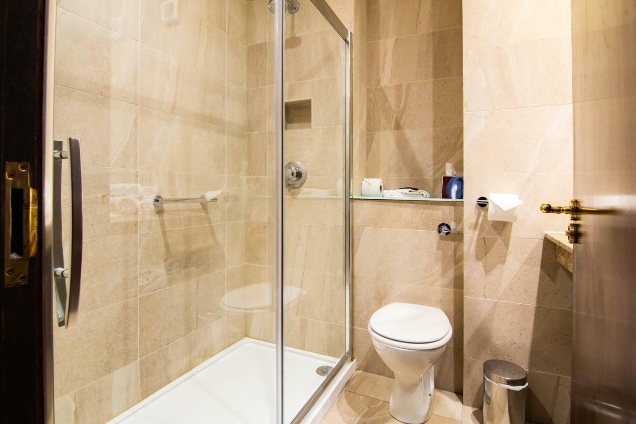 Seven Oaks Hotel Карлоу Екстер'єр фото