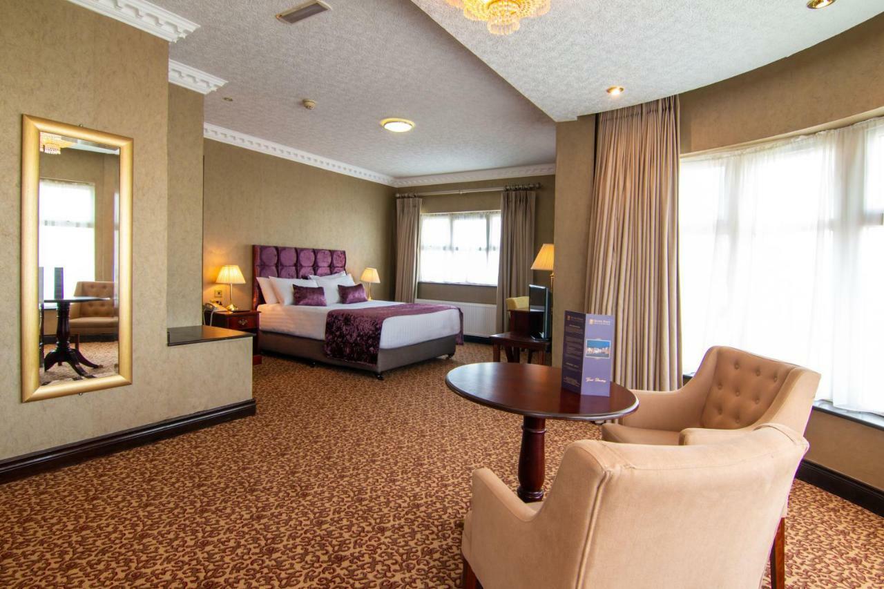 Seven Oaks Hotel Карлоу Екстер'єр фото