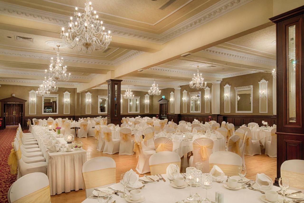 Seven Oaks Hotel Карлоу Екстер'єр фото